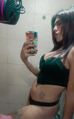 Ambar Merlos (28 años) — Morón, Argentina - 53